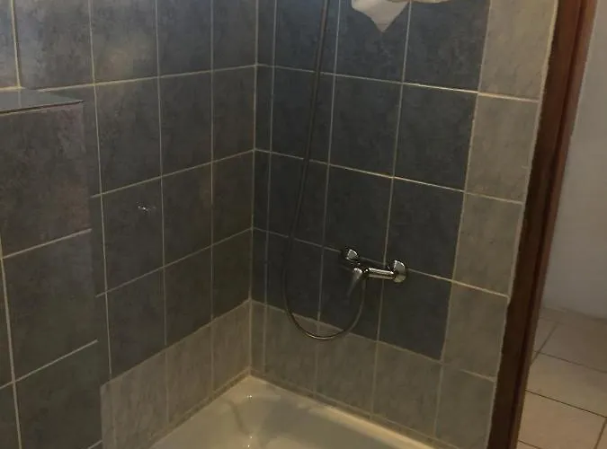 5526b